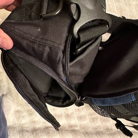 Blue and Black Backpack multi purpose Sm/M - Picture 9 of 10